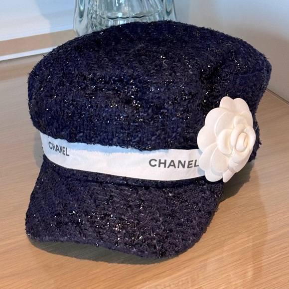 Tweed plaid newsboy cap hat Authentic Chanel Ribbon and Camellia flower main image 5